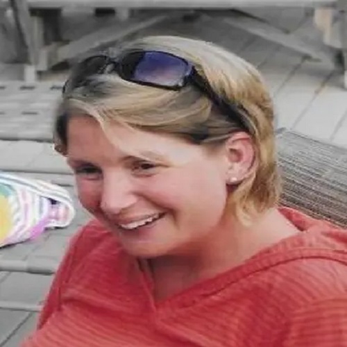 Amanda Quinlan Obituary, Death: Beloved Mother, Wife, and Professional Nanny Passed Away at 47 After Cancer Battle in Amherst, New Hampshire – Amanda Quinlan, a dedicated nanny and cherished member of her community, passed away on June 7, 2024, at her home in Amherst, New Hampshire, after a courageous fight against cancer