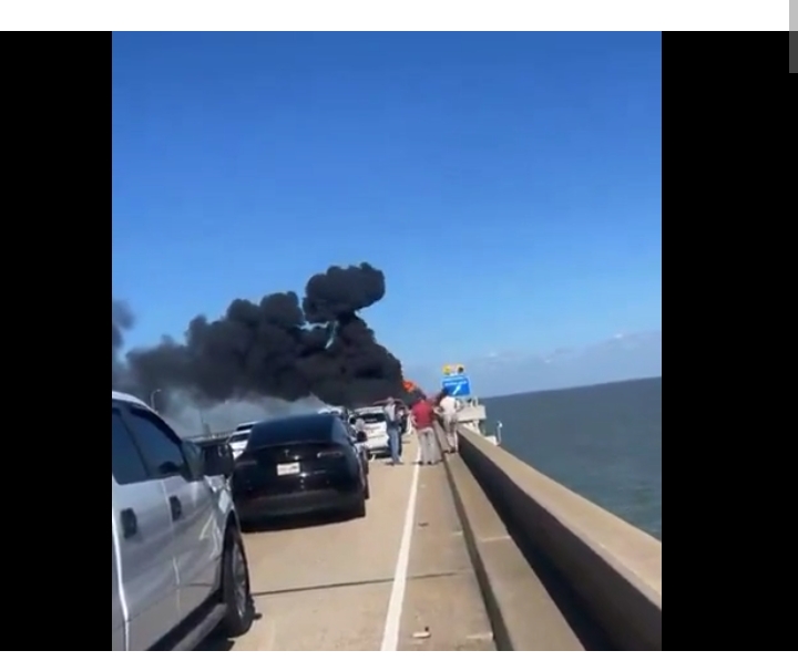 Towering Flames and Traffic Chaos: Major Incident Shuts Down Northbound Lanes of Lake Pontchartrain Causeway, World’s Longest Bridge Over Water