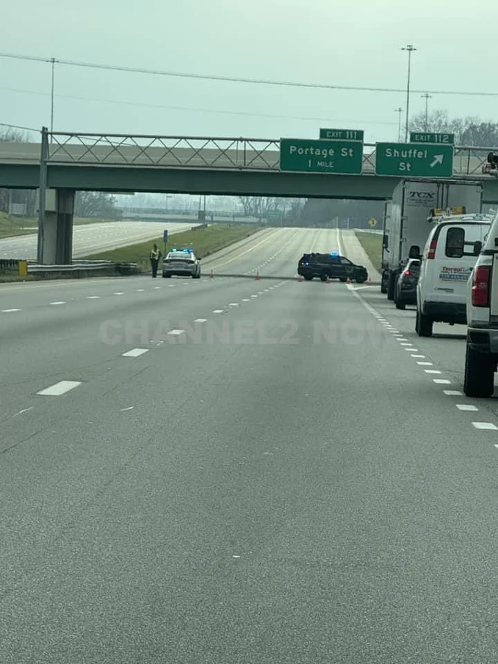 U.S. Marshals Raid at North Canton Motel Near Cracker Barrel Leads to Standoff; Interstate 77 Shut Down in Both Directions Amid Intense Police Activity